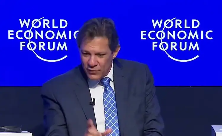Haddad defendeu pressão e boicote econômico contra empresas em Davos: “Não compro nem um palito de fósforo”; agora PT aciona PGR, PF e Ministério Público contra listas de boicote a eleitores de Lula