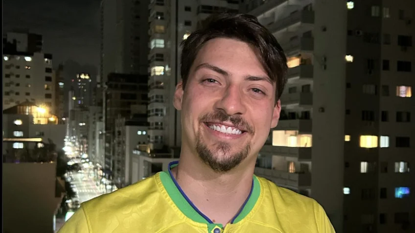 Jair Renan Bolsonaro é eleito deputado federal por Santa Catarina e amplia presença da família Bolsonaro no Congresso Jair Renan Bolsonaro é eleito deputado federal por Santa Catarina e amplia presença da família Bolsonaro no Congresso