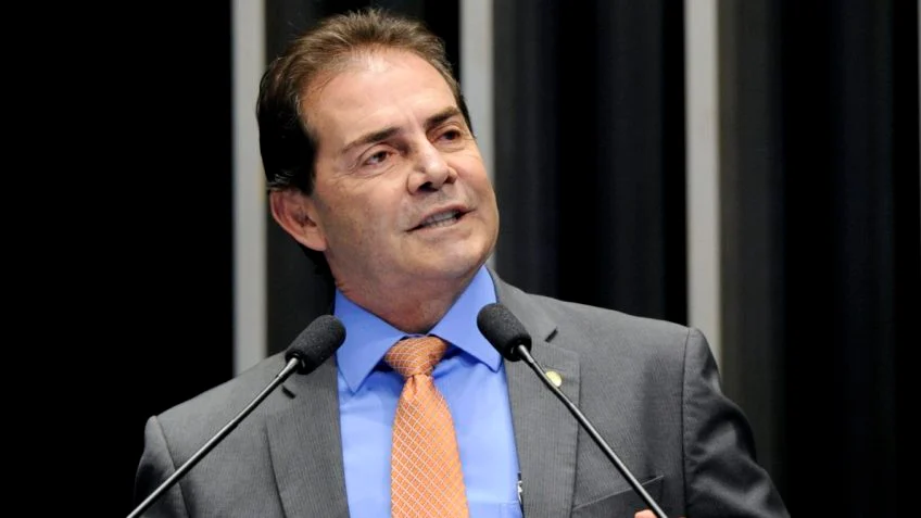 Paulinho da Força pede impeachment de Mendonça, Nunes Marques e Fux, mas não inclui Moraes