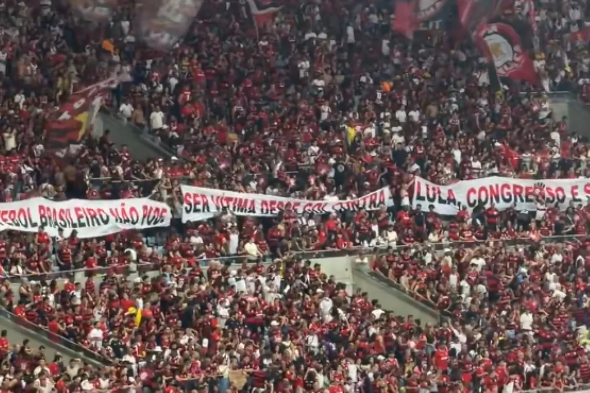 Torcida do Flamengo protesta contra Lula, Congresso e STF após proibição das bets e leva insatisfação política ao Maracanã Torcida do Flamengo protesta contra Lula, Congresso e STF após proibição das bets e leva insatisfação política ao Maracanã